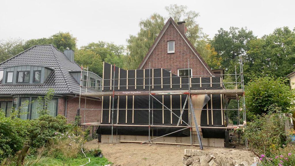 Vorgefertigter Anbau in Holzrahmenbauweise – Projekt Marienthal