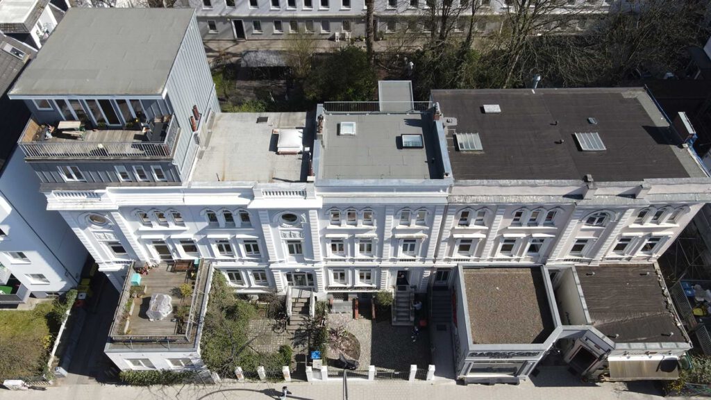 Dachsanierung mit neuer Gaube – Projekt Sternschanze