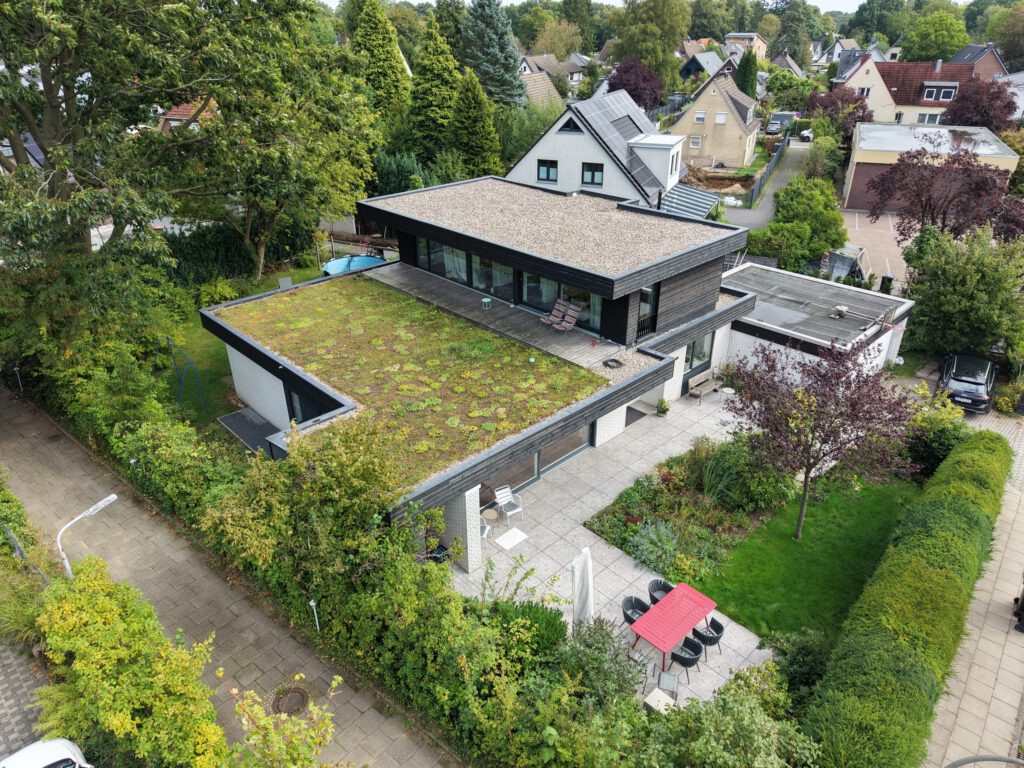 Wohnprojekt in Lurup, Drohnenaufnahme mit Gründach